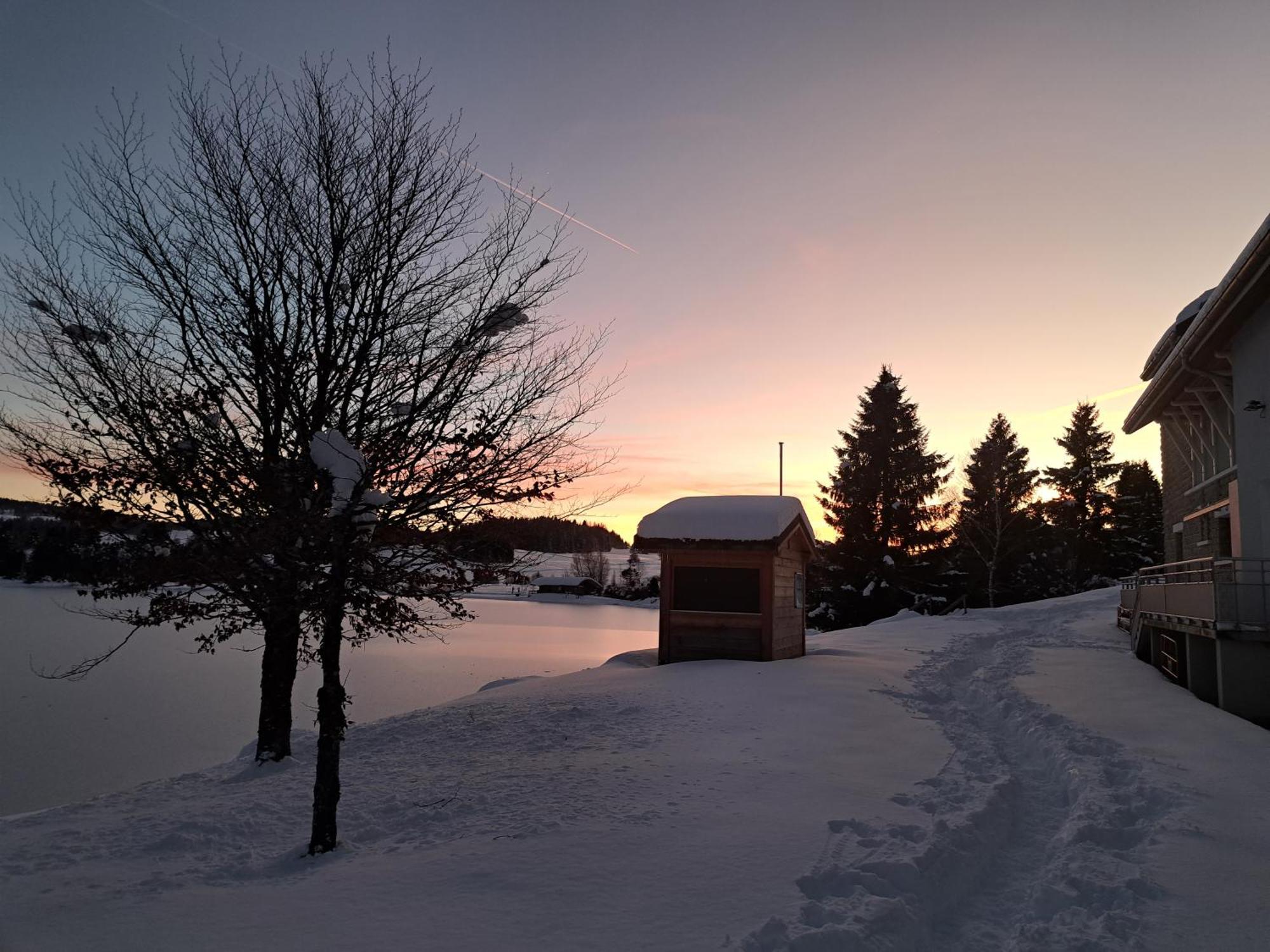 Au Coeur Du Lapidaire Septmoncel-Les-Molunes Buitenkant foto